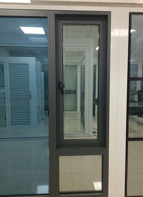 Σύγχρονα εξωτερικά κυματιζόμενα παράθυρα με διπλό γυαλί