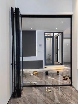 Θερμική ρήξη Αλουμινίου Φρέμα Στρίψιμη πόρτα Ανθεκτική στη σκόνη με θραυσμένο γυαλί