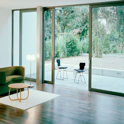 Μεγάλες άλμουμινές κινούμενες πόρτες βαρέων βαρών Προσαρμοσμένη προστασία του περιβάλλοντος