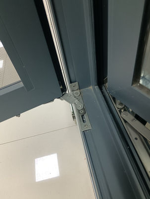 Προσαρμοσμένο Out Swing Egress παράθυρο σκόνη επικαλυμμένη και ομαλή λειτουργία