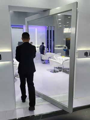 Πύλη κυλινδρικής πλάκας από αλουμίνιο, θερμαινόμενη από καθαρό γυαλί, είσοδος