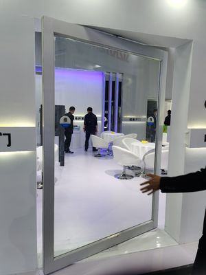 Πύλη κυλινδρικής πλάκας από αλουμίνιο, θερμαινόμενη από καθαρό γυαλί, είσοδος