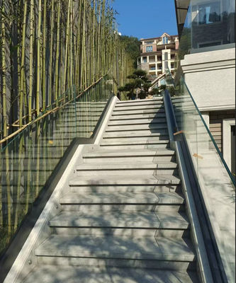 Εξωτερικό γυάλινο μπαλκόνι Lamel Balustrade με αλουμίνιο U σχήμα κανάλι
