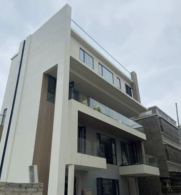 Προσαρμόσιμο σύστημα παραθυροφυλάκων χωρίς πλαίσιο για ασφαλή και σύγχρονα εξωτερικά φράχτες