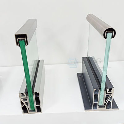 Αλουμινίου U Channel Glass Balustrade Ανθεκτικός στον καιρό για εξωτερικούς χώρους