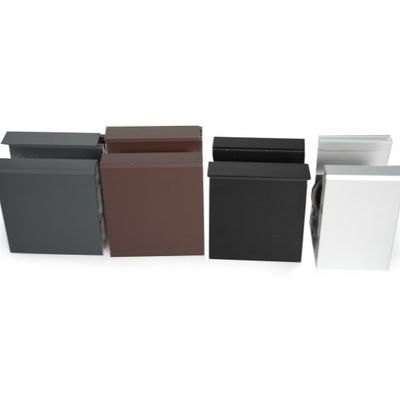 Σύγχρονο γυάλινο κατάστρωμα περίφραγμα εξωτερικό θραυσμένο γυαλί U Channel Frameless 12-20mm μπαλκόνι μπαλοστάτες