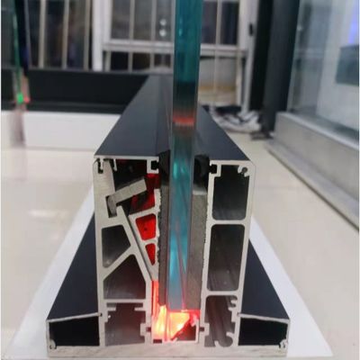 Ανοικτή θέαση χωρίς πλαίσιο γυαλί U Channel Railing με φώτα LED και εγγύηση άνω των 5 ετών