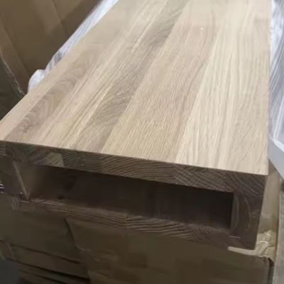 Οικιακή εσωτερική πλωτή ξύλινη σκάλα κομψό σχέδιο με κόκκινη βελανιδιά / λευκή βελανιδιά πεζοδρόμιο