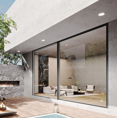 Ειδικότερα, η κατασκευή των οθόνων από ανοξείδωτο χάλυβα με πιστοποιητικό CE για τις εξειδικευμένες συρόμενες πόρτες αυλής