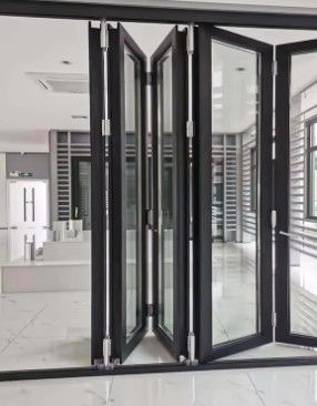 Σχεδιασμός συστήματος συρόμενων πόρτων από αλουμίνιο Αδιάβροχο αναδιπλούμενο θερμικό διακοπή ηχομόνωση γυάλινη πόρτα