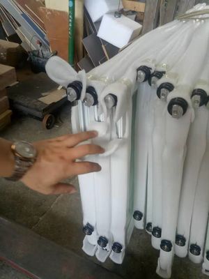 Αλουμινένια διπλώσιμη πόρτα με καλή ηχομόνωση υψηλής ποιότητας EPDM και σφραγιστικό σε σιλικόνη για εύκολη εγκατάσταση