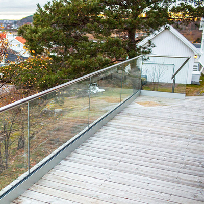 Αλουμινίου U Channel Glass Railing Χωρίς πλαίσιο 12mm Tempered Glass Outdoor Composite Decking Balustrade Kits