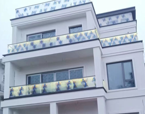Γκρι Αλουμίνιο U Channel Glass Railing 10mm παχύ χωρίς πλαίσιο γυάλινο μπαλουστάρι