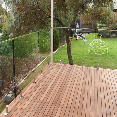 Αλουμινίου U Channel Glass Railing Χωρίς πλαίσιο 12mm Tempered Glass Outdoor Composite Decking Balustrade Kits